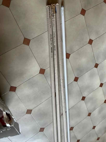 Photo of free 4 x 7ft fluorescent light tubes (Ballynavally BT8) #3