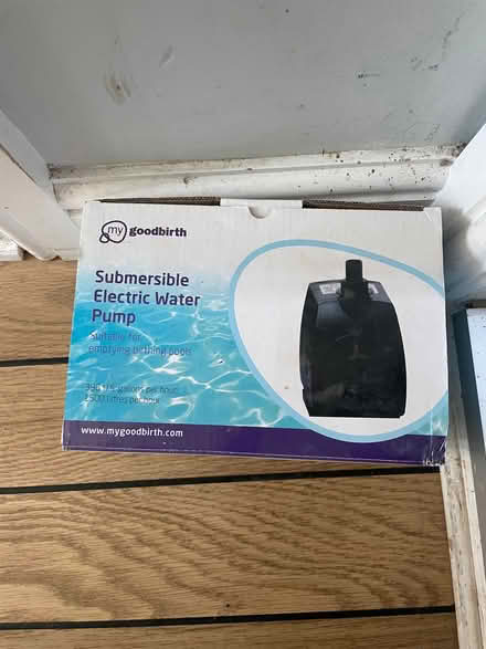 Photo of free Submersible electric water pump (Oakridge RG21) #1