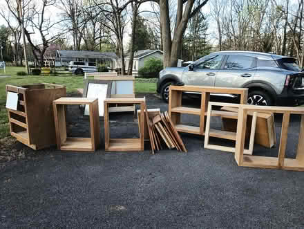 Photo of free Assorted cabinet frames and dinette (Mecklenburg Heights) #1