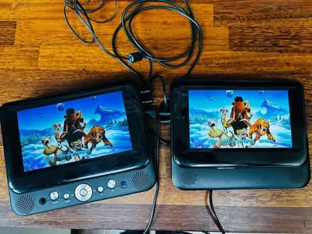 Photo of free 7” twin screen in-car DVD player (Westbourne Grove M20) #2