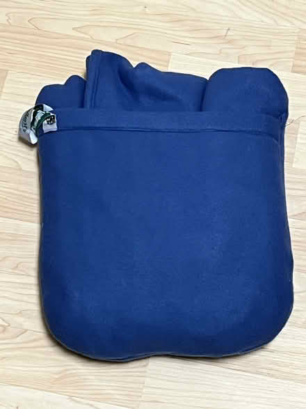 Photo of free Travel Blanket (Wolfe & Reed) #1