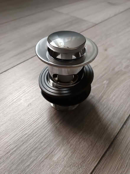 Photo of free Click-Clack Waste for Wash Basin (Kenilworth CV8) #1