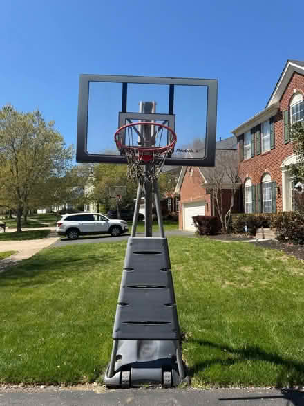 Photo of free Reebok Basketball Hoop (Brookeville) #1