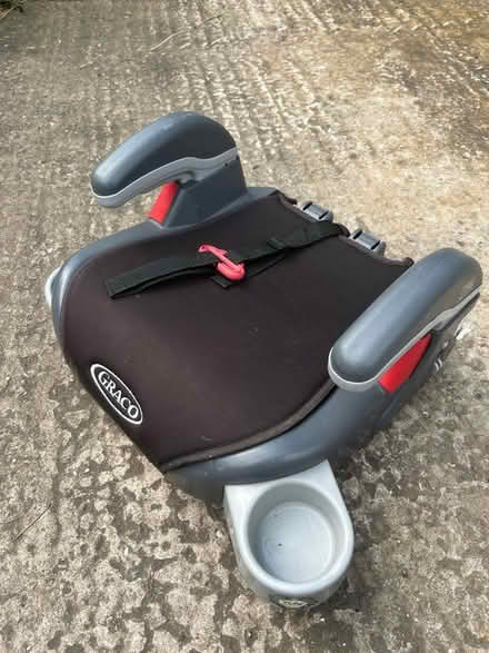 Photo of free Mids car booster seat (Warwick CV34) #3