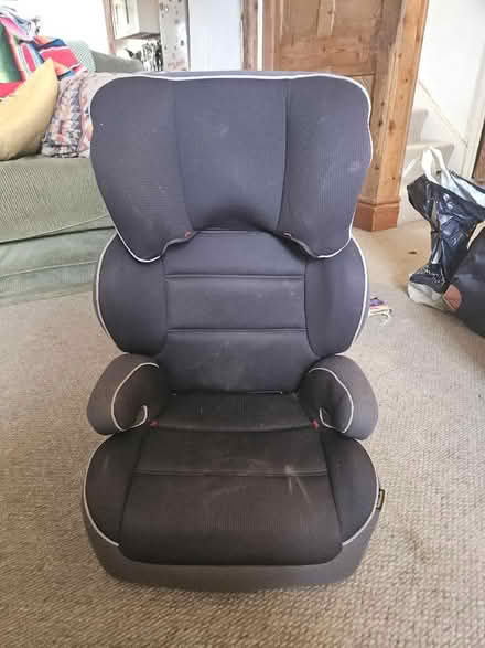 Photo of free Kids Car Seat (15-36kg). Originally From Halfords (Bonsall DE4) #2