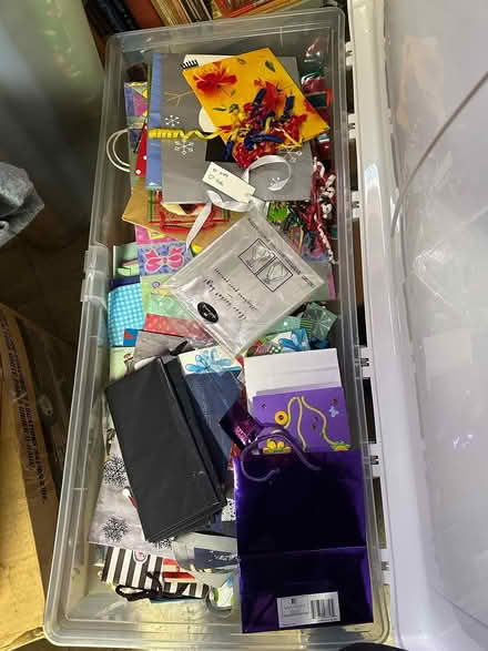 Photo of free Gift bags, wrapping, ribbon (Dearborn) #1