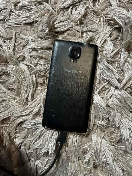 Photo of free Galaxy Note 4 - Android Mobile (Romford RM7) #2