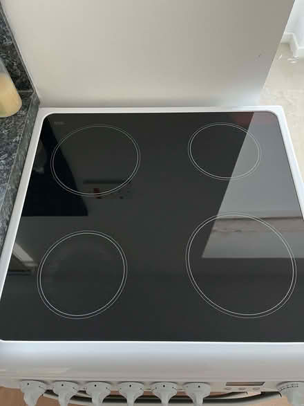 Photo of free freestandind electricoven/hob (Emley HD8) #1