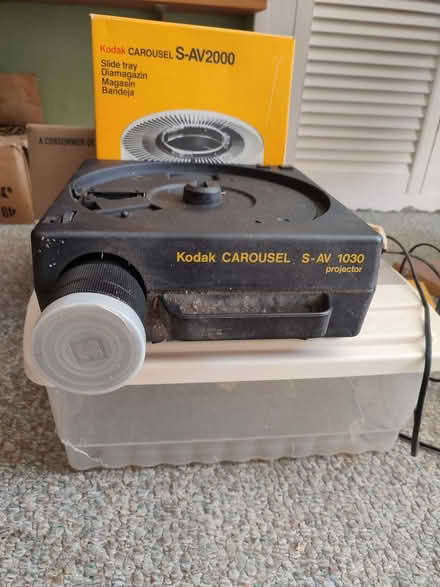 Photo of free Kodak slide projector (Cowley OX4) #1