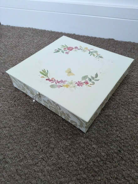 Photo of free Fancy box (OX14 Abingdon) #1