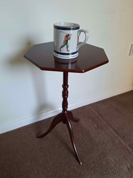 Photo of free Little Side Table (Navenby LN5) #2