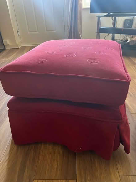 Photo of free Pouffe side table (Overstone Lodge NN3) #1