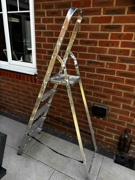 Photo of free Step ladder (Hinchley Wood KT10) #2