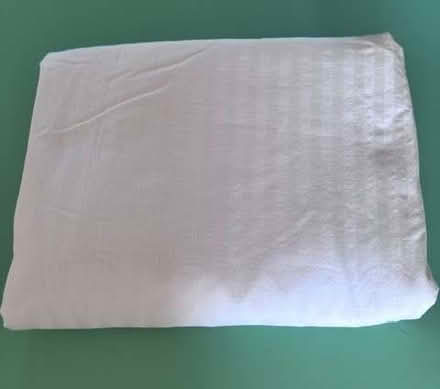 Photo of free Single duvet cover - great condition. Collect from SE22 (East Dulwich SE22) #1