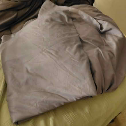 Photo of free Gray Queen Size Comforter & Sheets (Hollymead) #2