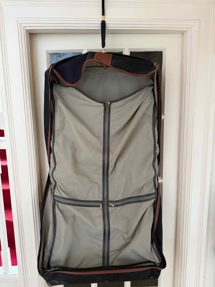 Photo of free Samsonite suit carrier (Formby L37) #2
