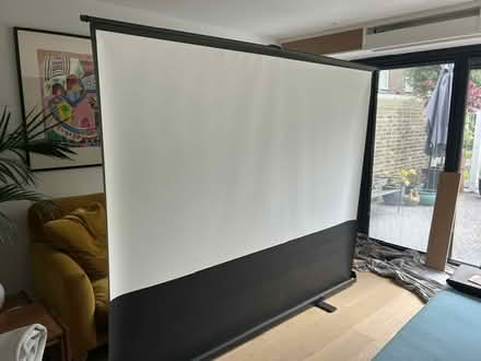 Photo of free Projector screen (SE21 (West Dulwich)) #2