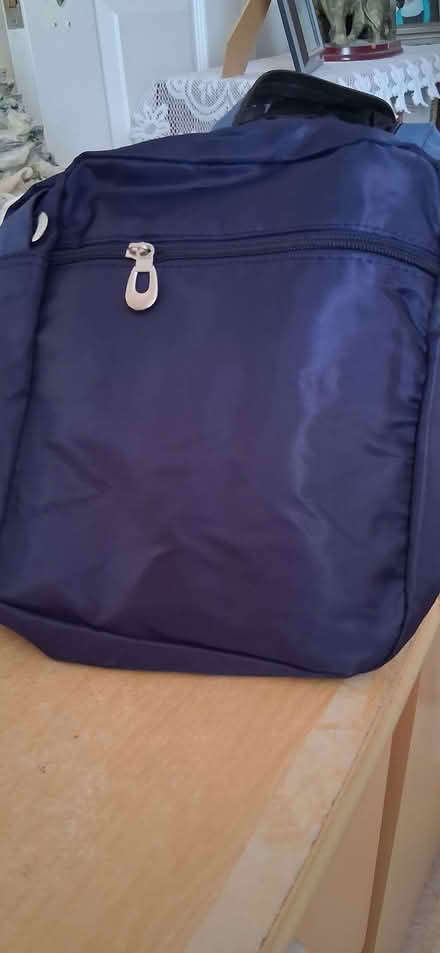 Photo of free blue messenger bag new (Wigmore LU2) #2