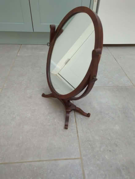 Photo of free Swivel mirror (Cutteslowe OX2) #2