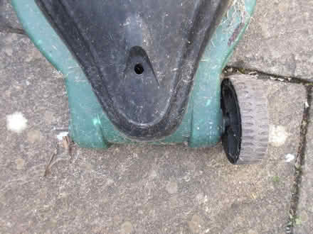 Photo of free electric mower for parts (Headington OX3) #3