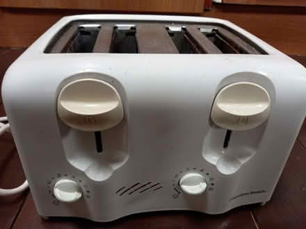 Photo of free 4 slice toaster. Not working, for spares or repair (Slough central SL1) #1