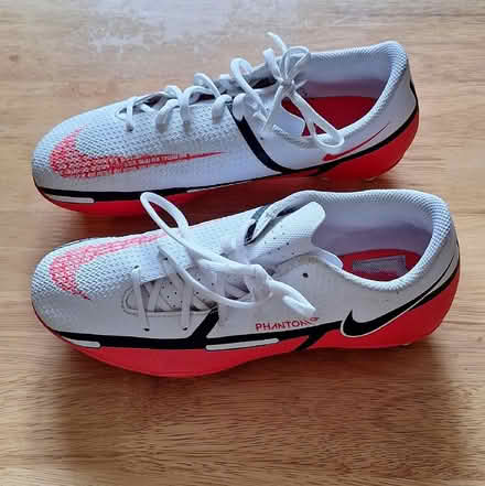 Photo of free Nike Phantom Football Boots UK Size 6, Used (TN23) #3