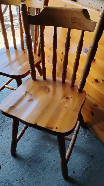 Photo of free Pine kitchen table and 4 chairs (Trinity EH5) #3