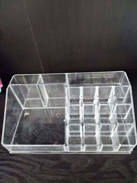 Photo of free Make up Organiser (Harlesden NW10) #1