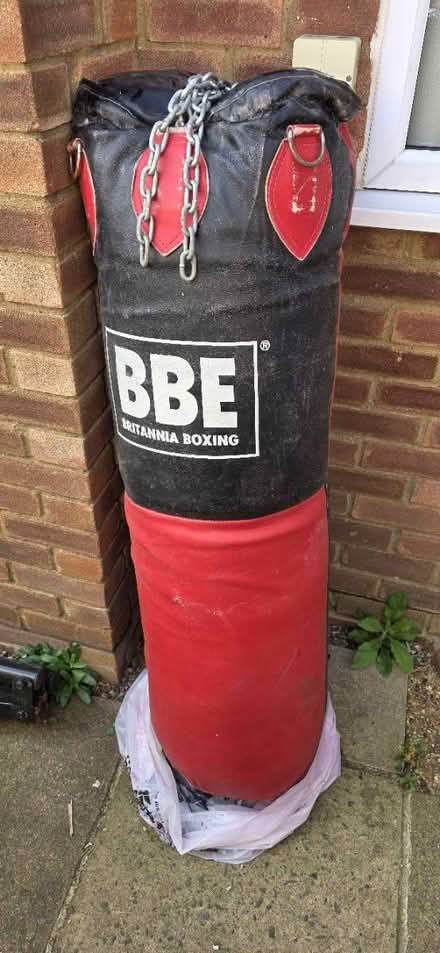 Photo of free BBE Leather punch bag with chain (Lu7) #1