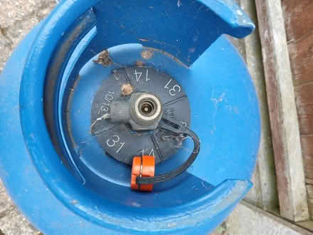 Photo of free 2x Calor Gas 15kg Butane (East bergholt CO7) #4