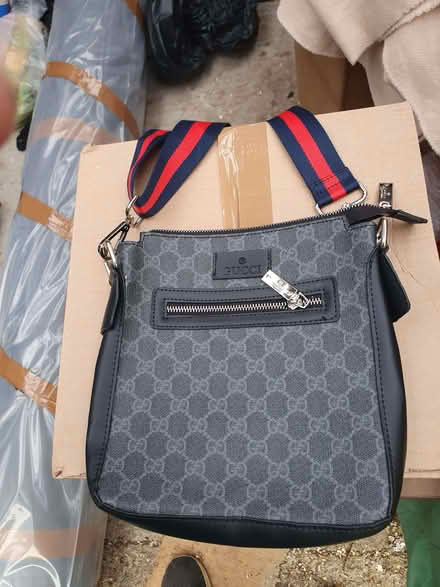 Photo of free Handbag (Booker HP12) #1