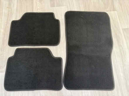 Photo of free 3 car mats for BMW 1 - READ ADVERT (Tidbury Green B94 5) #1