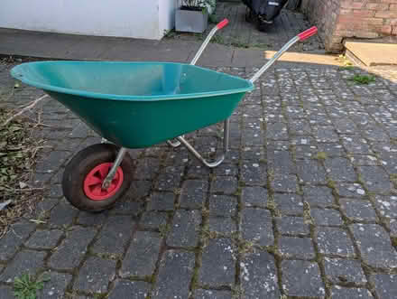 Photo of free Wheelbarrow (Oxford OX4) #1