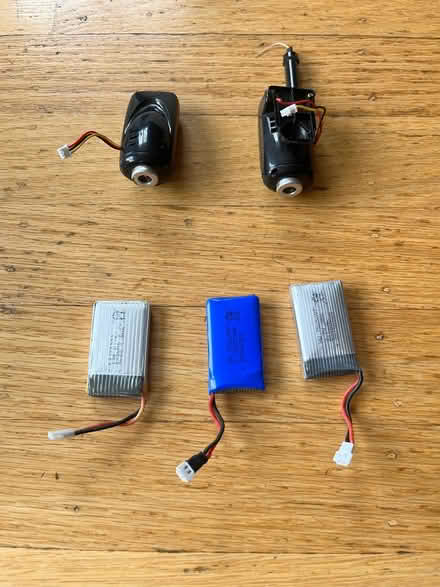 Photo of free 2 quadcopters - condition unknown (Lawrence Expwy & Monroe Street) #4