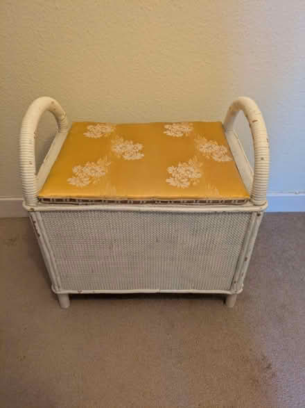 Photo of free Vintage linen basket (CR2) #1