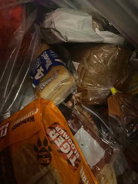 Photo of free lot of bread (LA14) #1