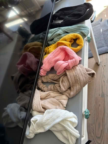 Photo of free Hair accessories (Graduate Hospital) #1