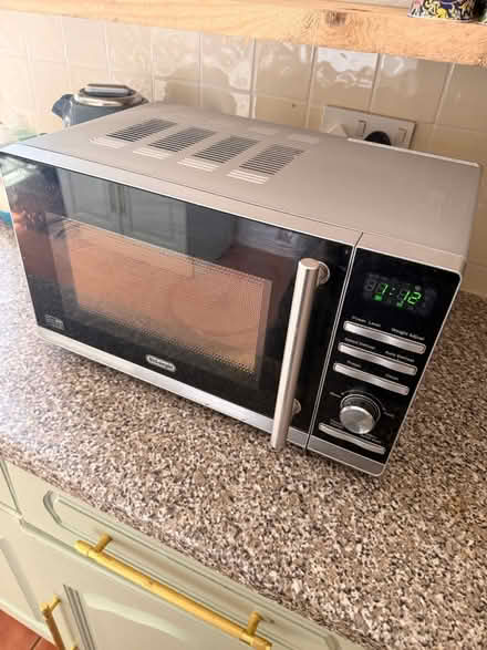 Photo of free Microwae (Wivenhoe CO7) #2