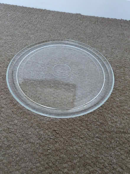 Photo of free 27cm microwave plate (OX14 Abingdon) #1