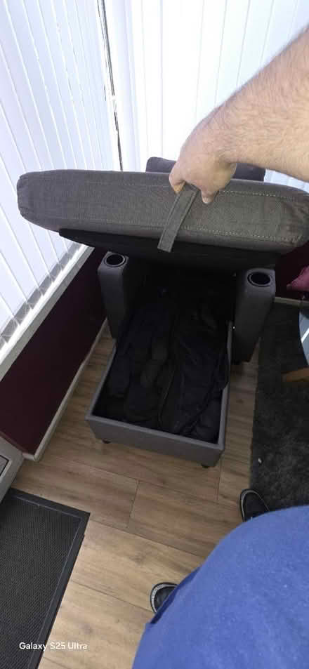 Photo of free Chaise with storage (Sunnyhill DE23) #3