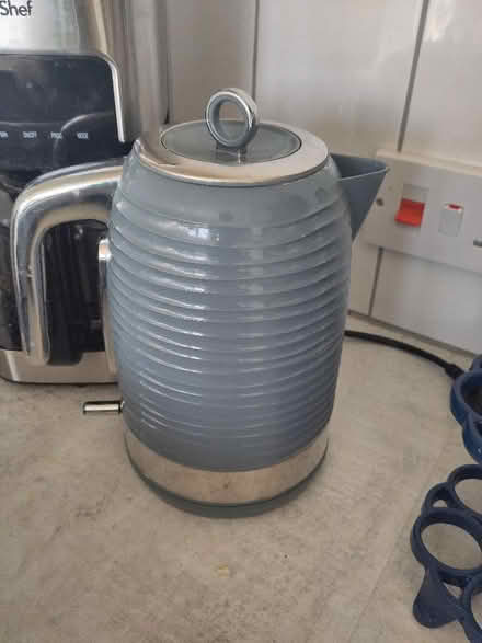 Photo of free Kettle - Russel Hobbs (Temple Cowley OX4) #2