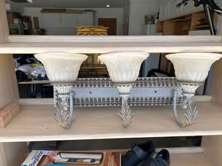 Photo of free 3lamp light fixture (Westlake Village) #1