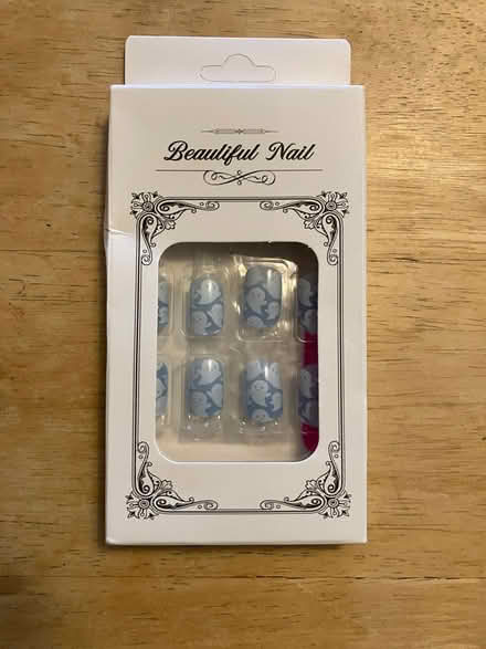 Photo of free Press on nails (Watertown near Arlington St) #1