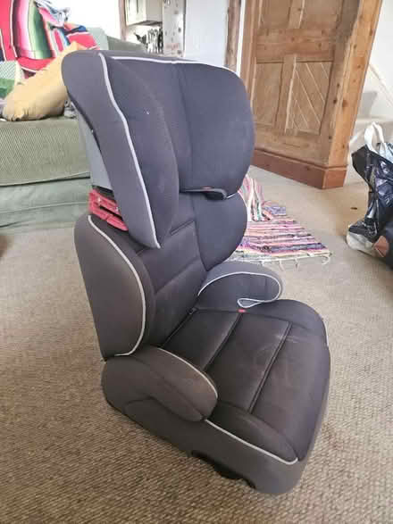 Photo of free Kids Car Seat (15-36kg). Originally From Halfords (Bonsall DE4) #1