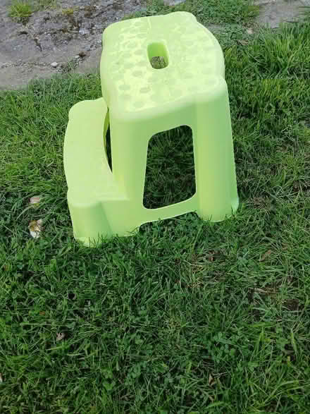 Photo of free Toddlers step/stool (Little Ashley BA15) #1