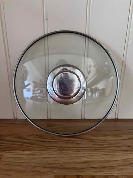 Photo of free Pan lid (Harrogate HG2) #1