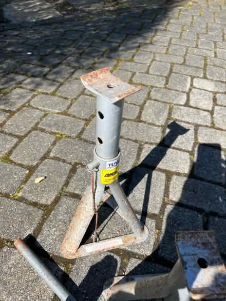 Photo of free Bottle Jack and Two Stands (BA2) #4