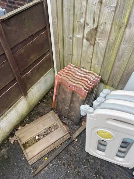 Photo of free BBQ, Child Play Pen, Roof Tiles (M40 5RX) #4