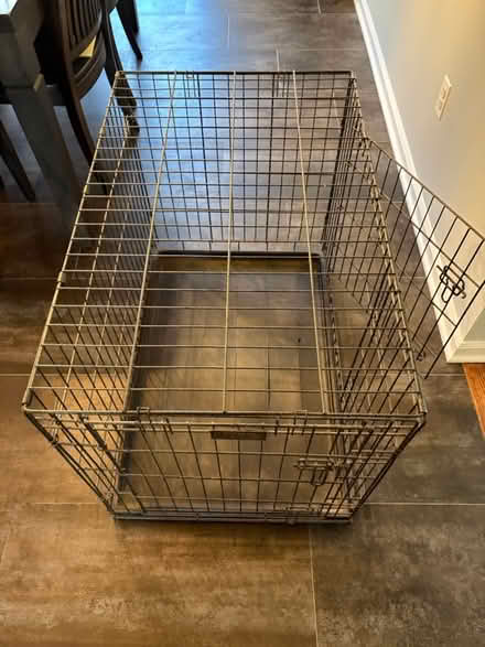 Photo of free Petco large two door pet crate (Glen Gardner, NJ) #3