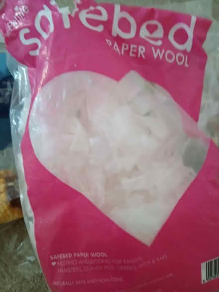 Photo of free Hamster/Gerbil Food and bedding (East bergholt CO7) #4